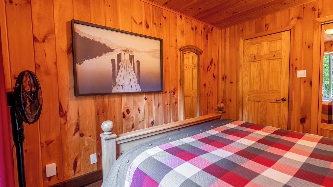 Photo of Bedroom in Saint-Alexis-des-Monts
