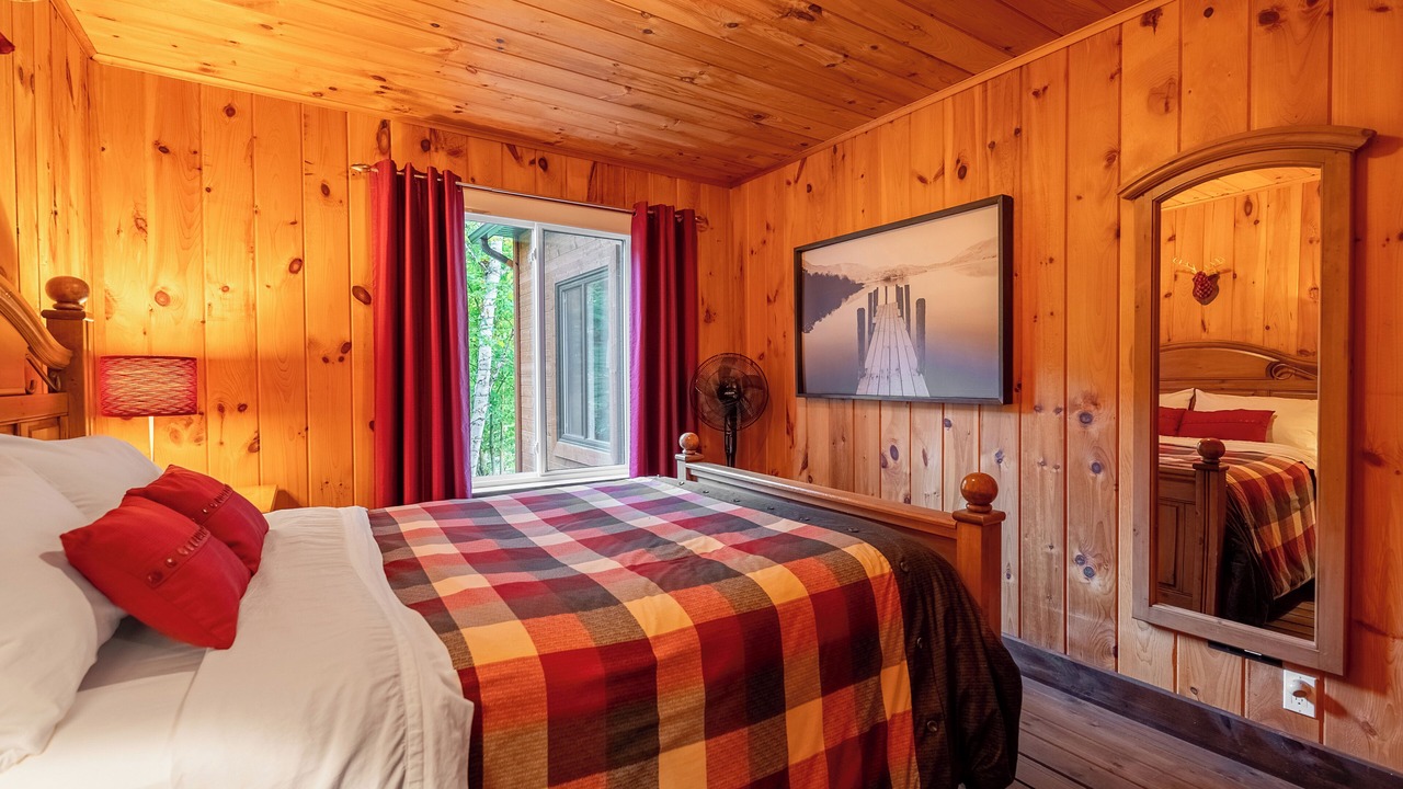 Photo of Bedroom in Saint-Alexis-des-Monts