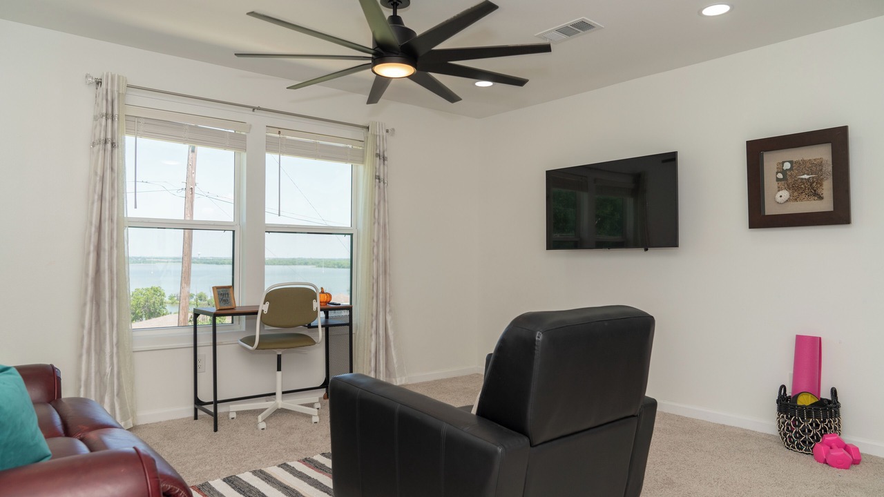Photo of Livingroom in Garland