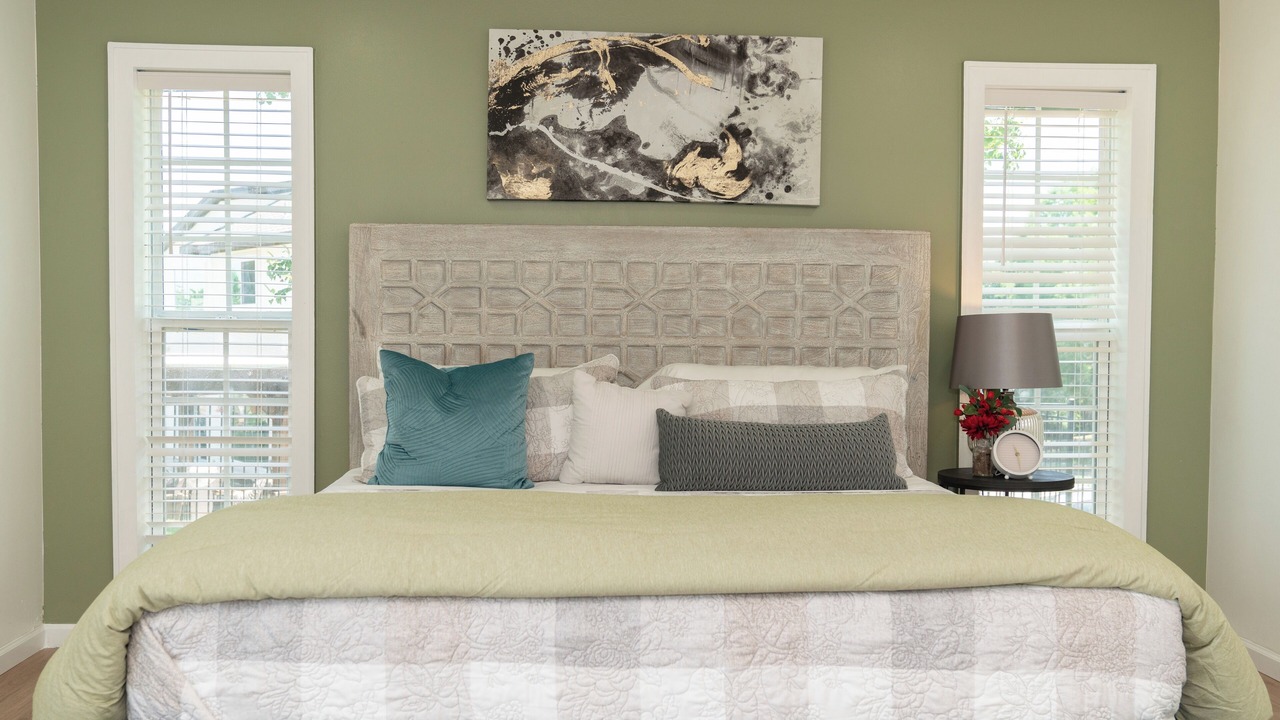 Photo of Bedroom in Garland
