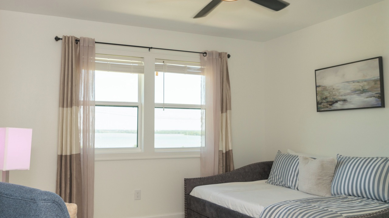Photo of Bedroom in Garland