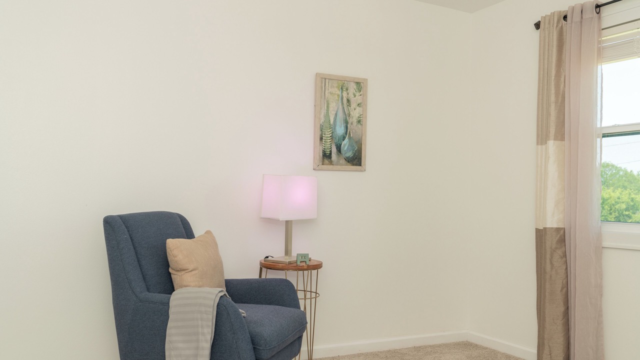 Photo of Bedroom in Garland