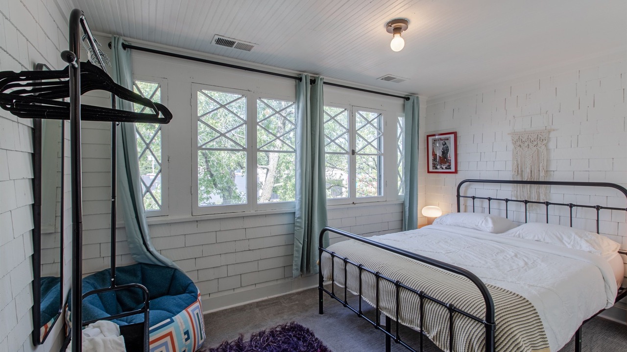 Photo of Bedroom in Hanover Place