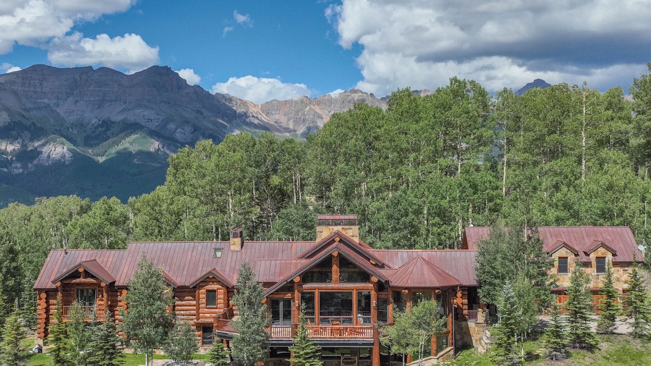 Photo of Outdoor in Mountain Village