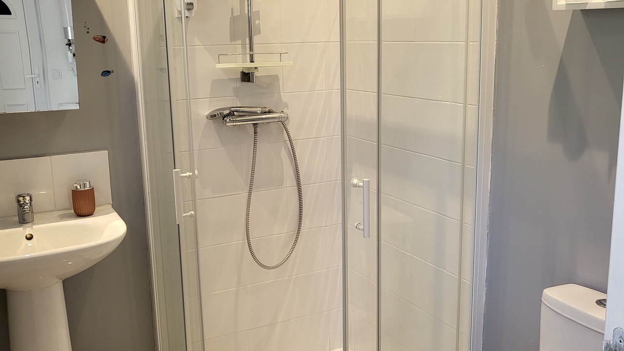 Photo of Bathroom in Reynes