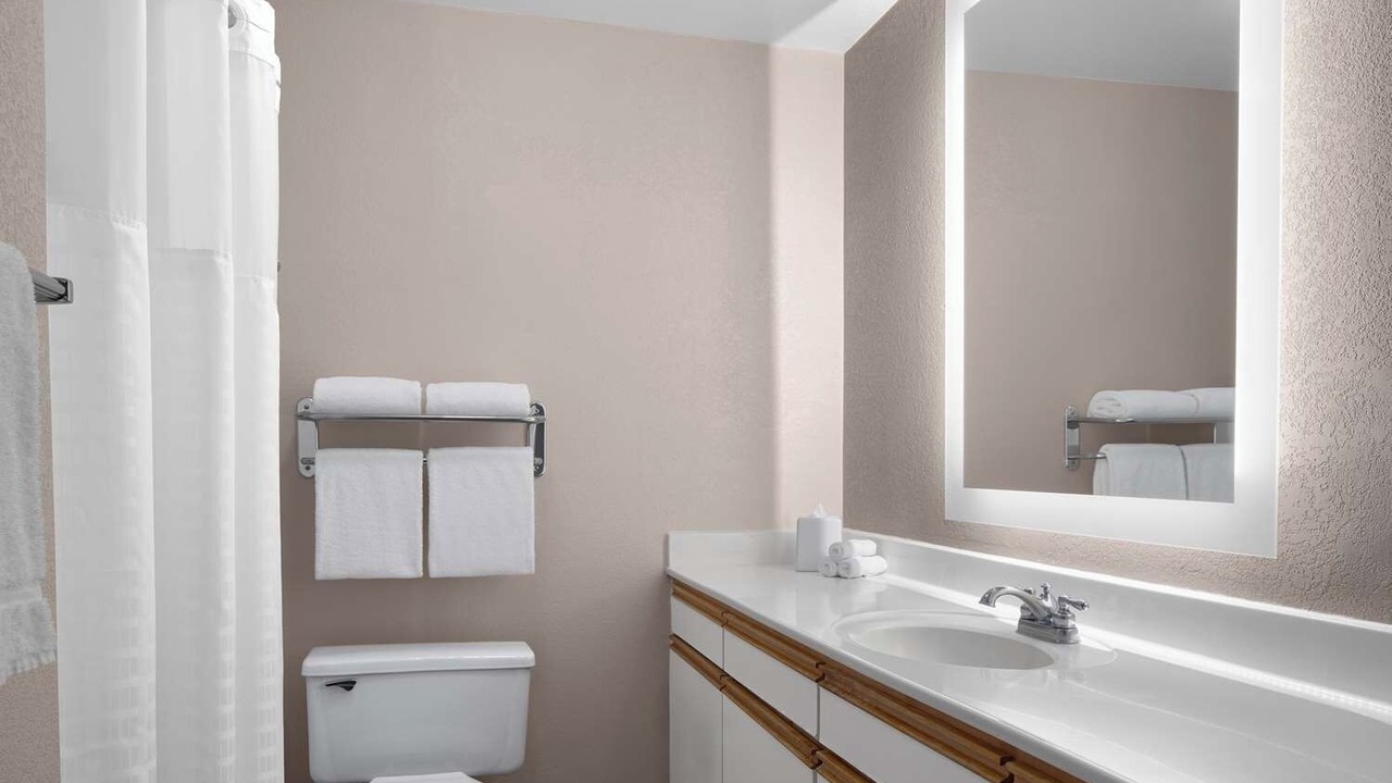 Photo of Bathroom in East Lake Hills