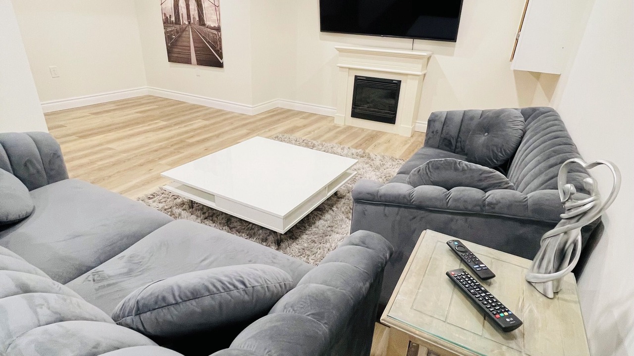 Photo of Livingroom in Thorold