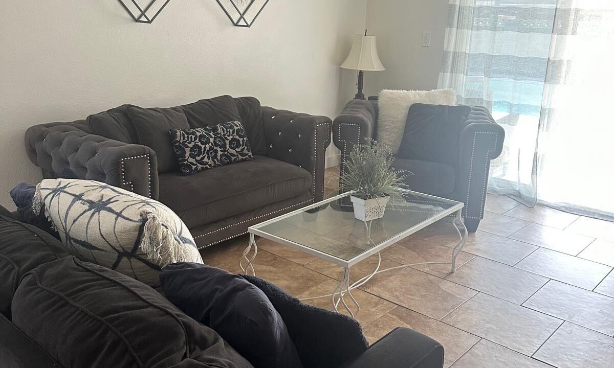 Photo of Livingroom in Sunrise Manor