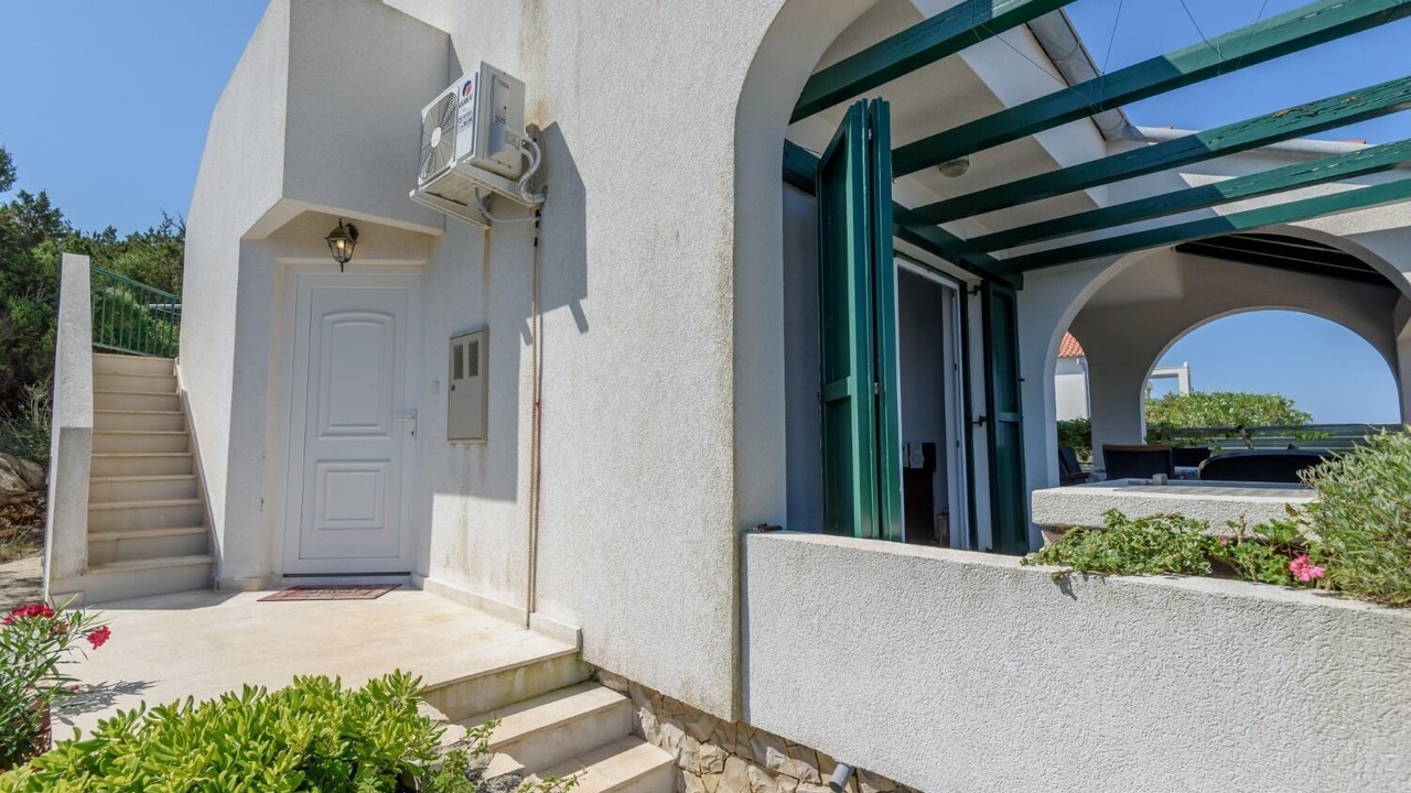 Photo of Outdoor in Veli Rat