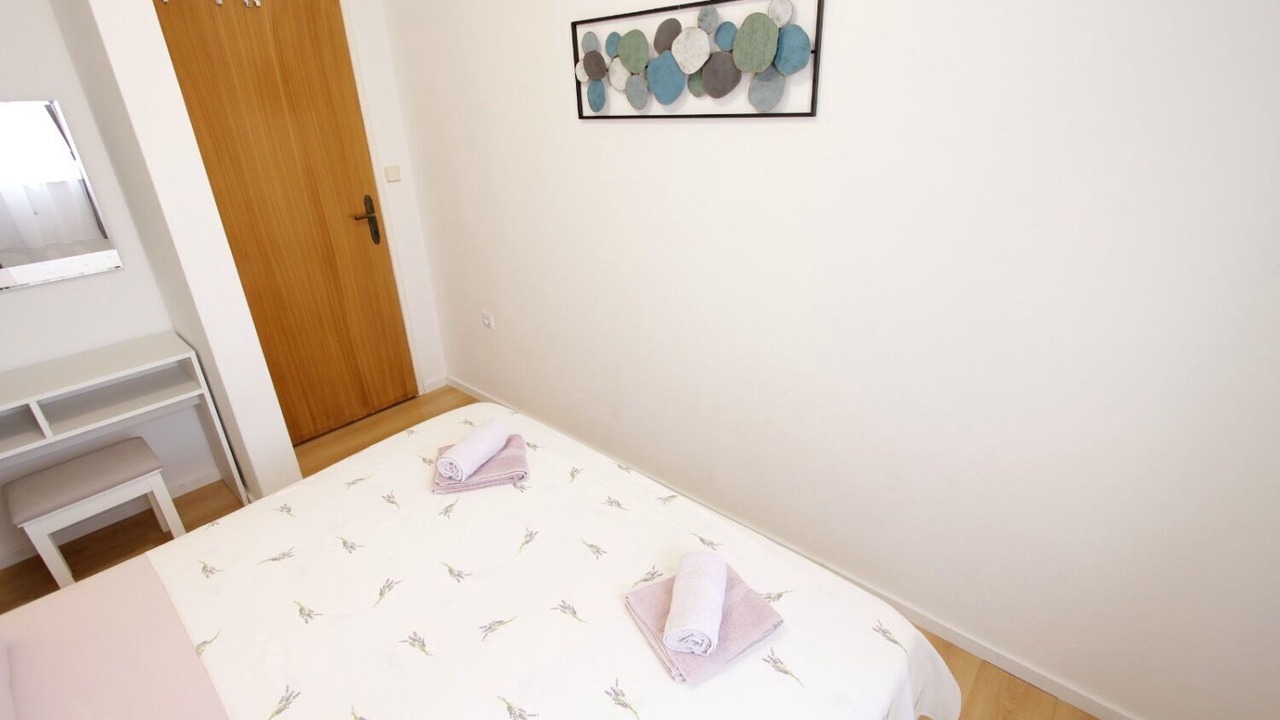Photo of Bedroom in Veli Rat