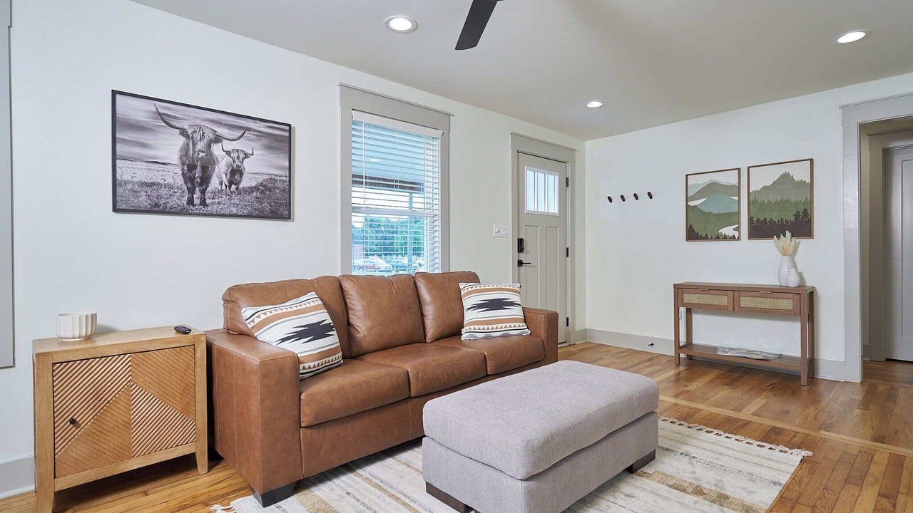 Photo of Livingroom in Perry