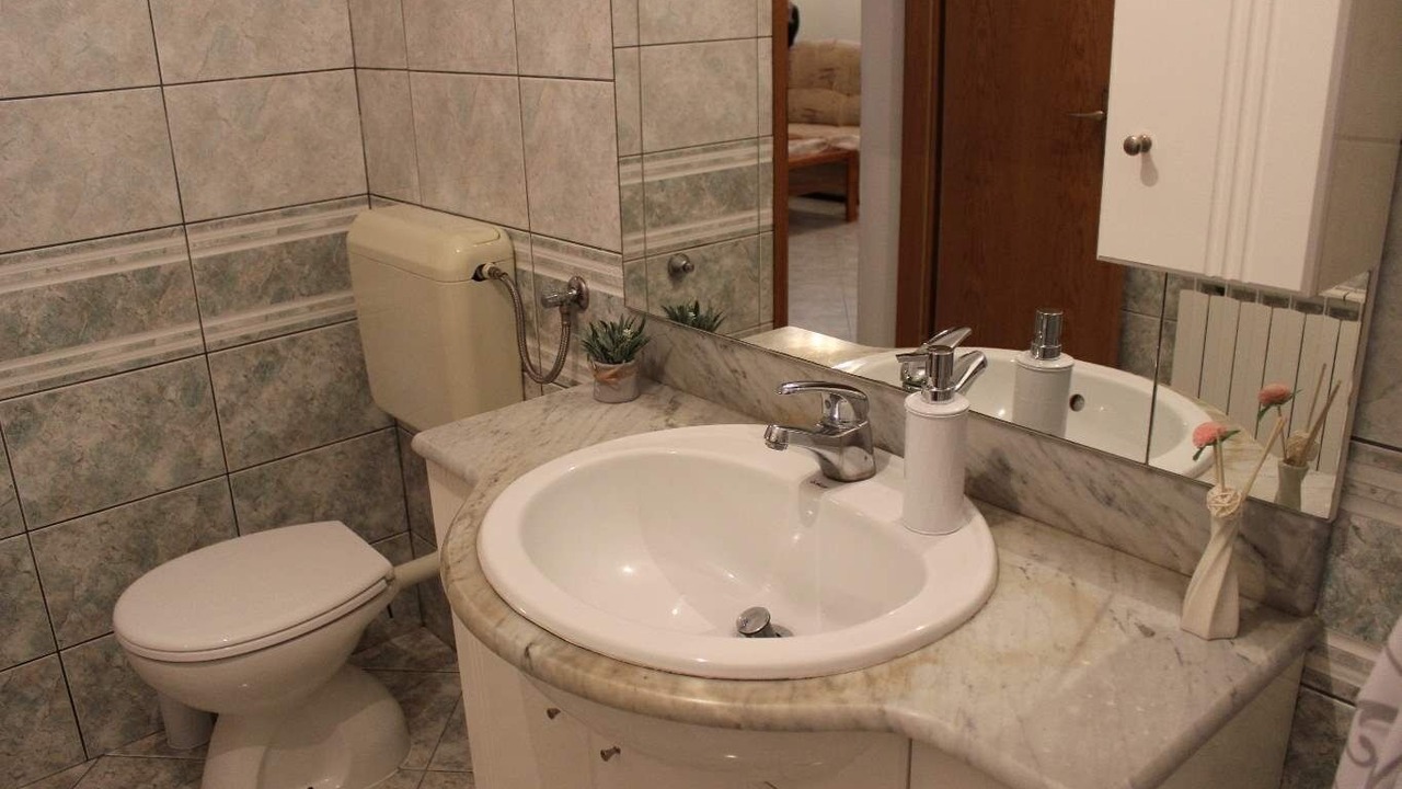 Photo of Bathroom in Dol