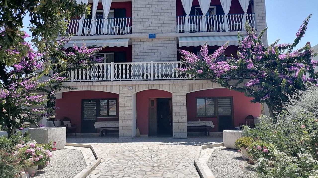 Photo of Outdoor in Loviste