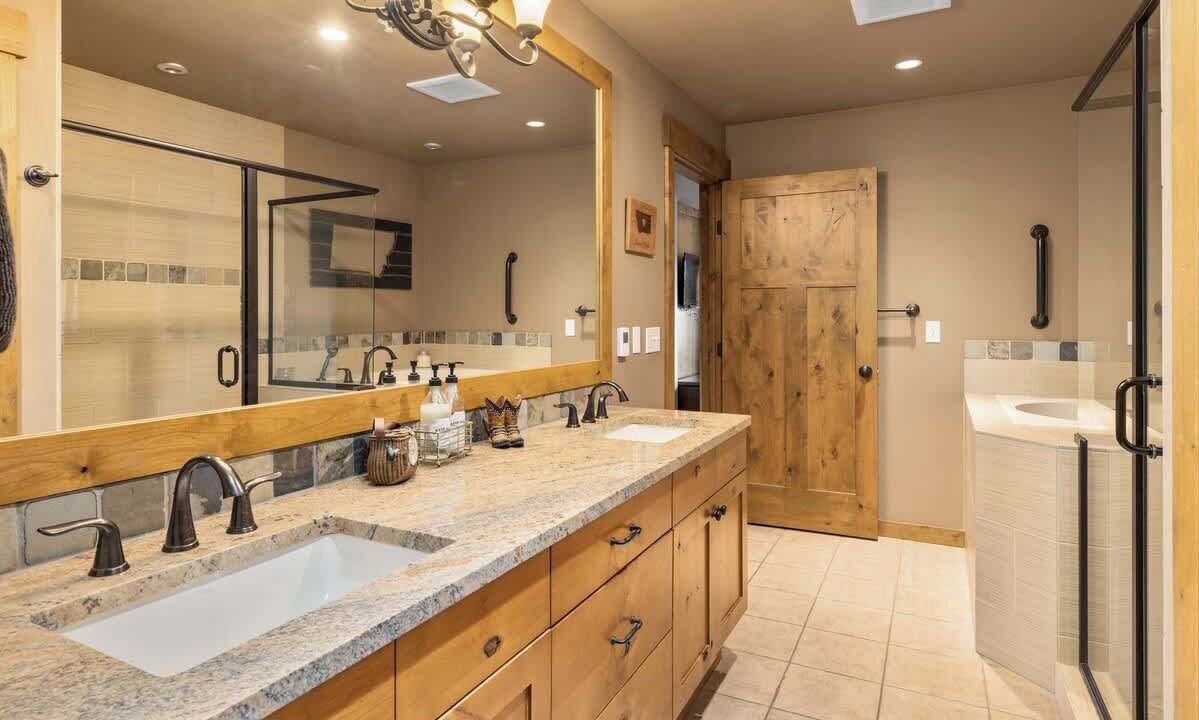 Photo of Bathroom in Cle Elum