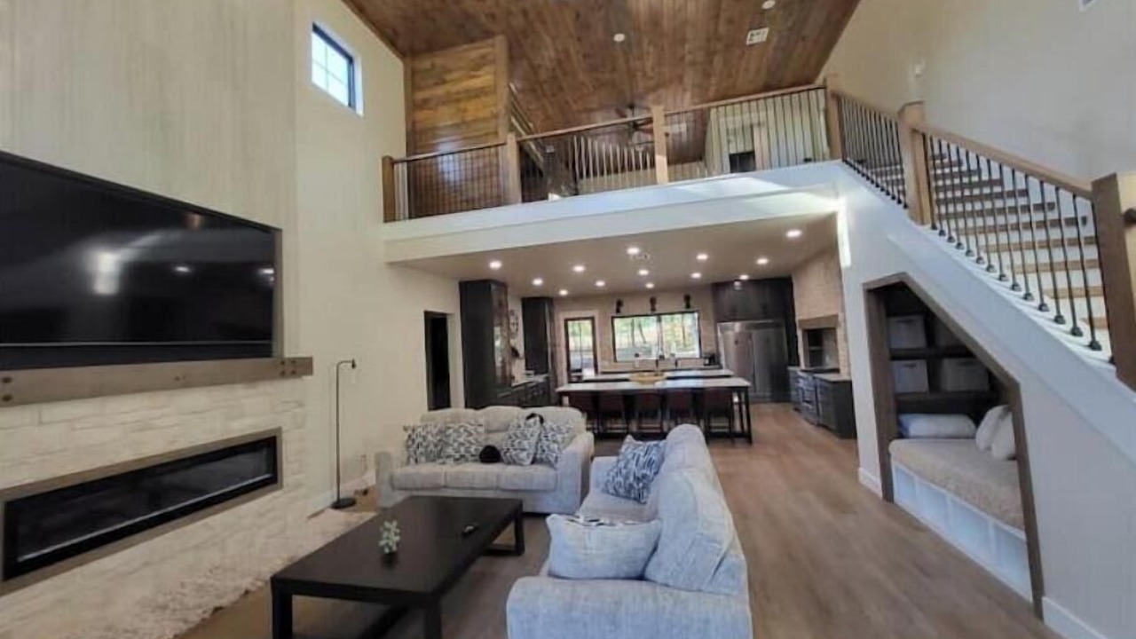 Photo of Livingroom in Kingston