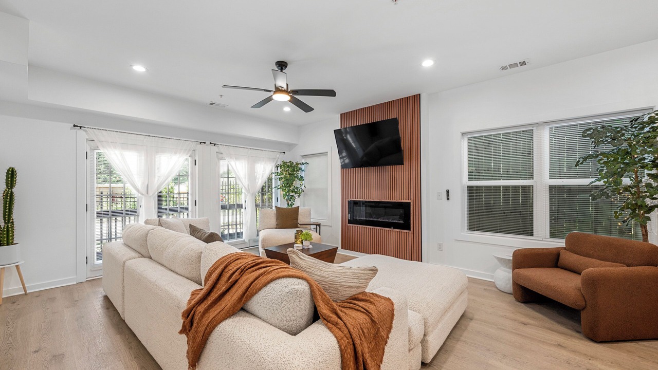 Photo of Livingroom in Sylvan Hills