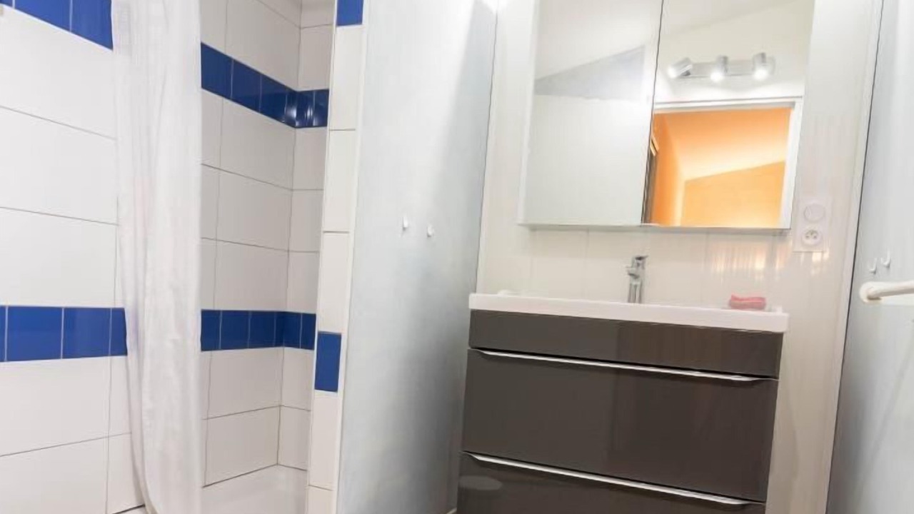 Photo of Bathroom in Gouzens