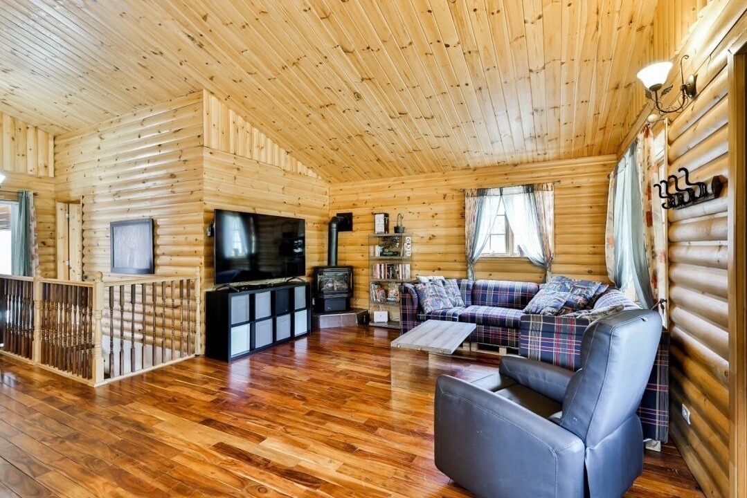 Photo of Livingroom in Mandeville