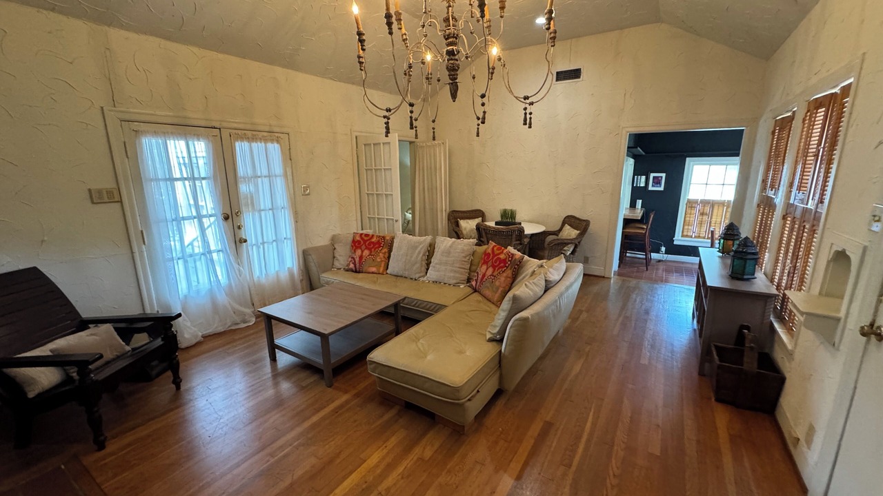 Photo of Livingroom in Barton Heights