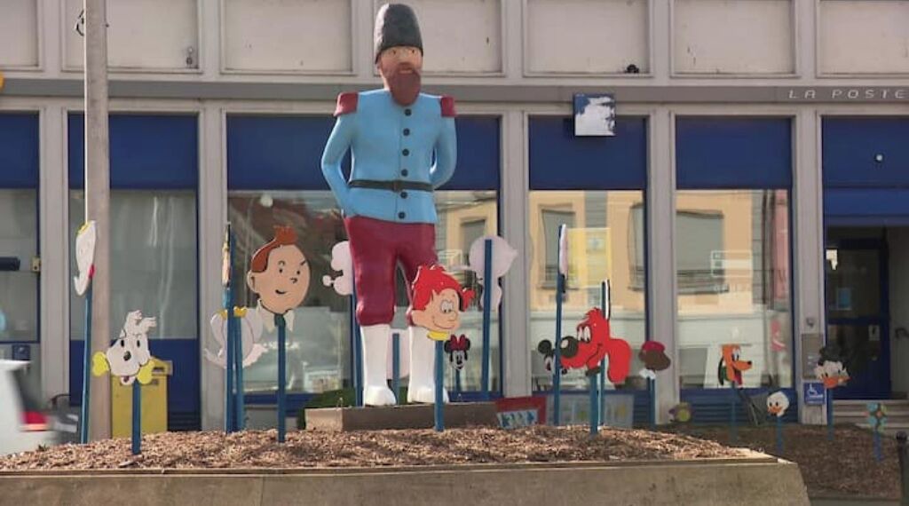 Photo of Others in Lure