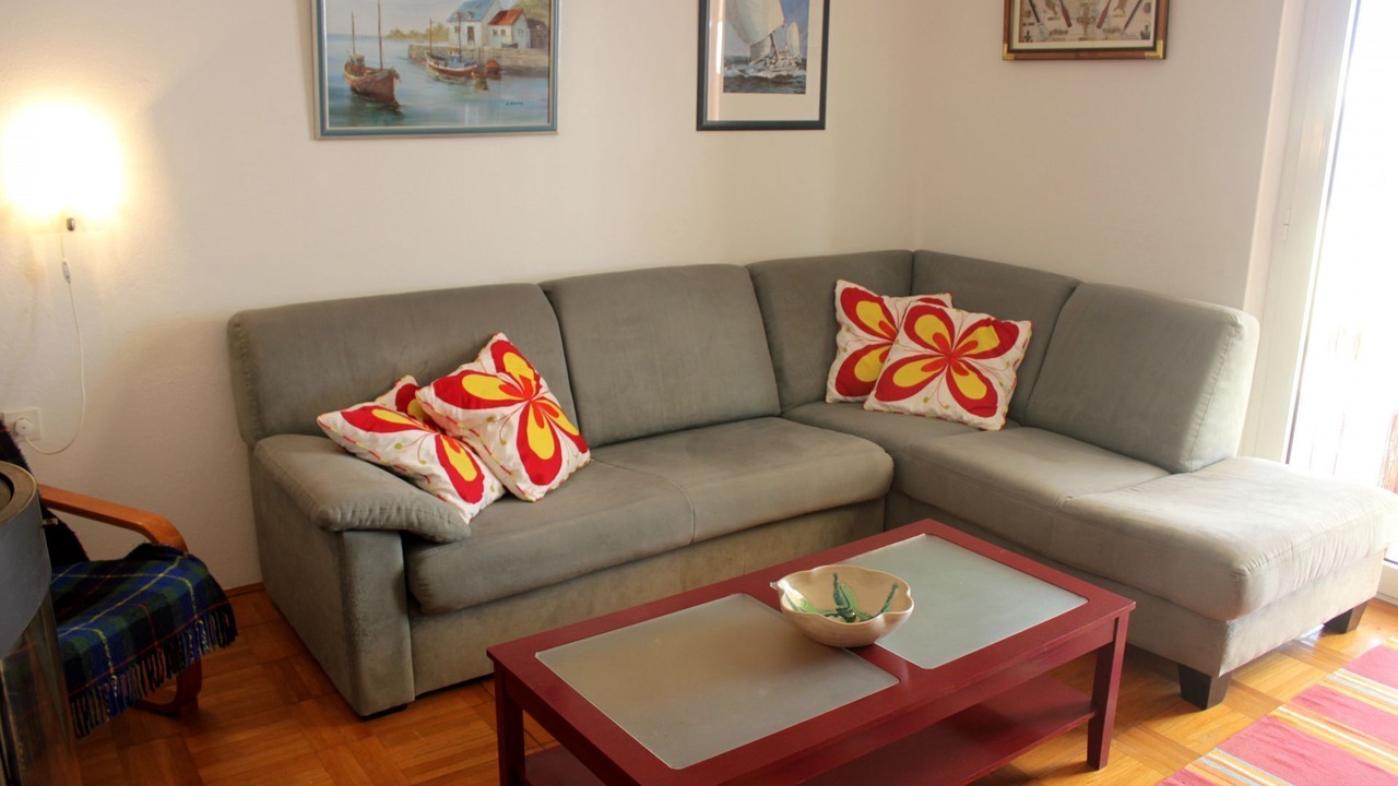 Photo of Livingroom in Mali Iz
