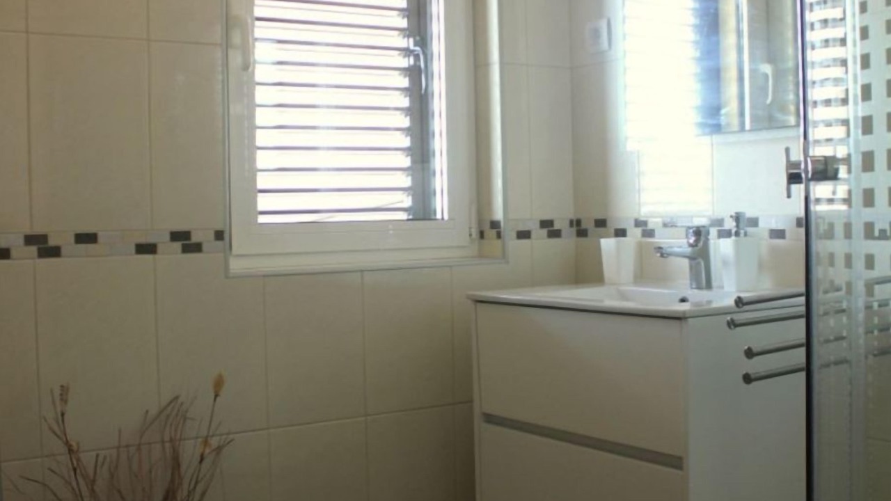 Photo of Bathroom in Mali Iz