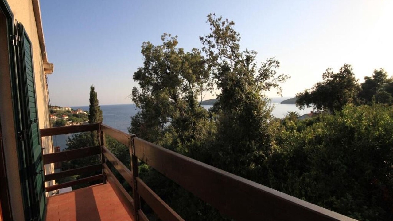 Photo of Outdoor in Molunat