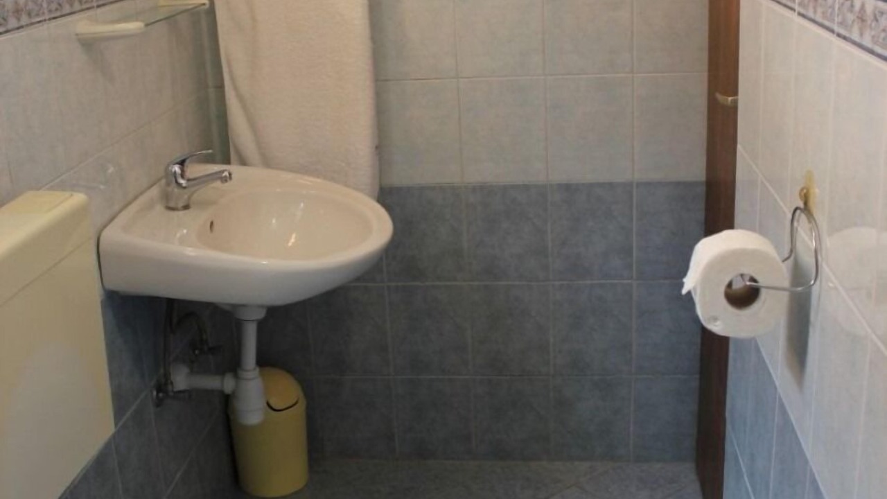 Photo of Bathroom in Lukoran