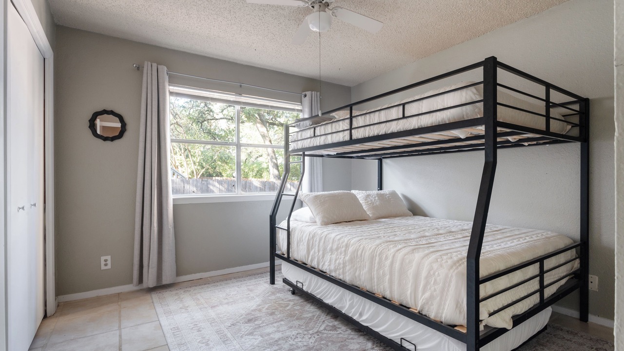 Photo of Bedroom in Balcones Terrace