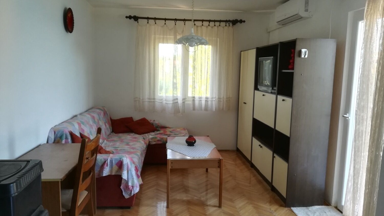 Photo of Livingroom in Muline