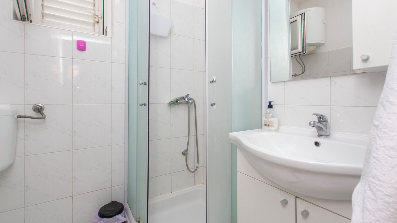 Photo of Bathroom in Cove Tri Zala (Zrnovo)