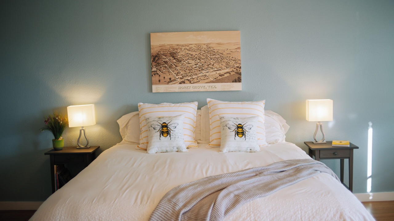 Photo of Bedroom in Honey Grove