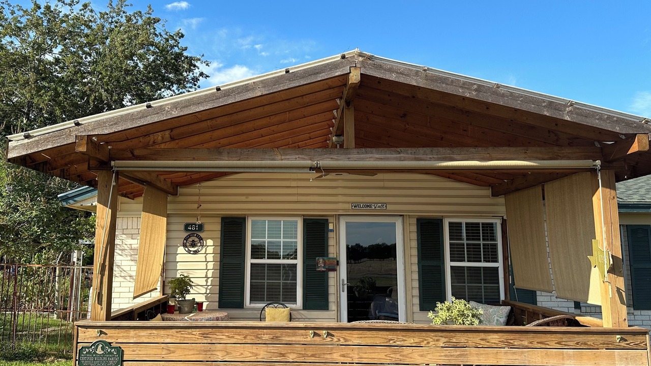 Photo of Outdoor in Honey Grove