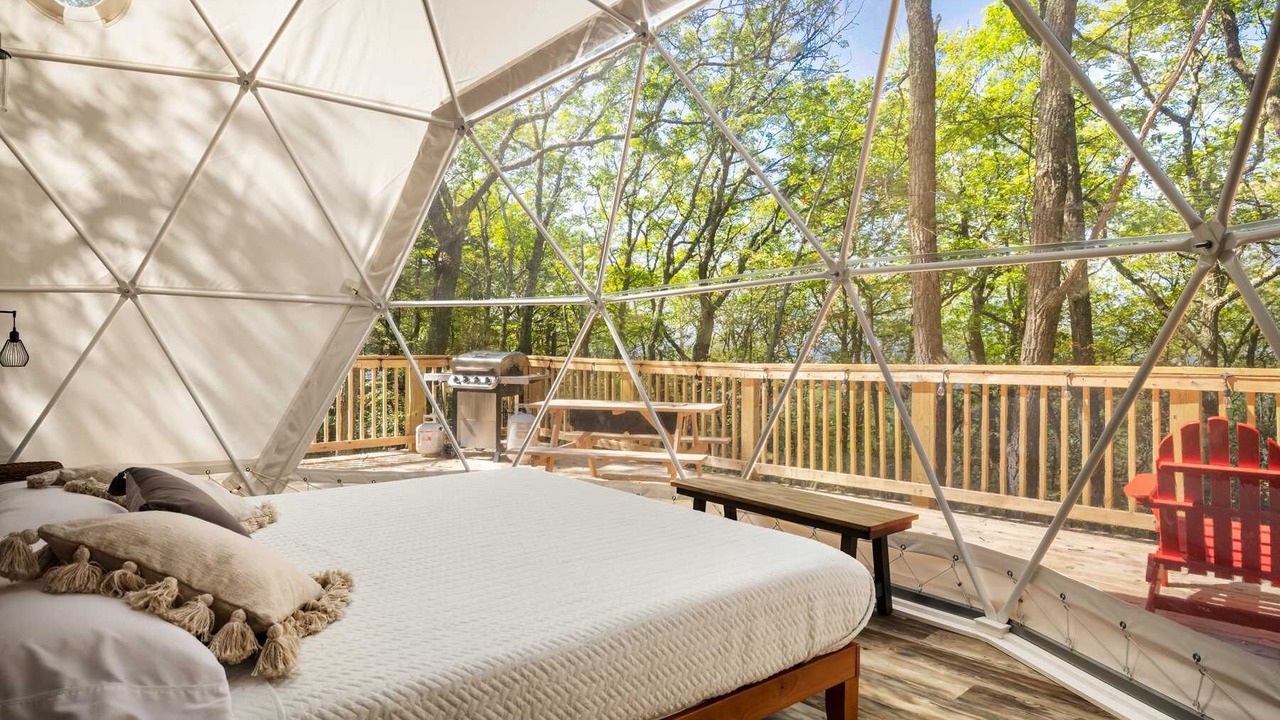 Photo of Patio Balcony in Capon Bridge