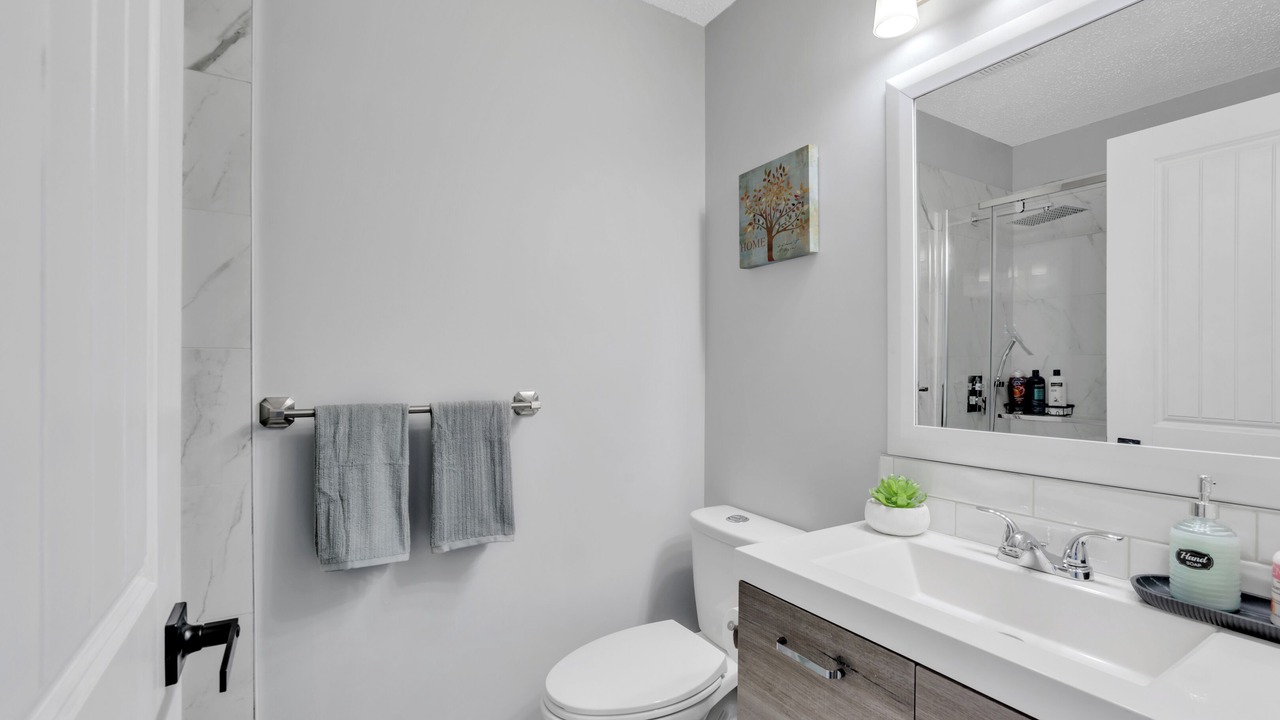 Photo of Bathroom in Valley Ridge