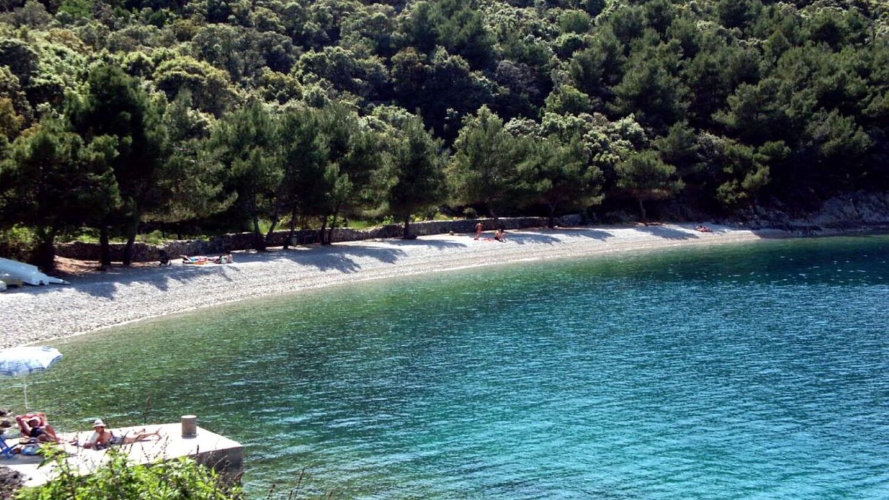 Photo of Others in Valun
