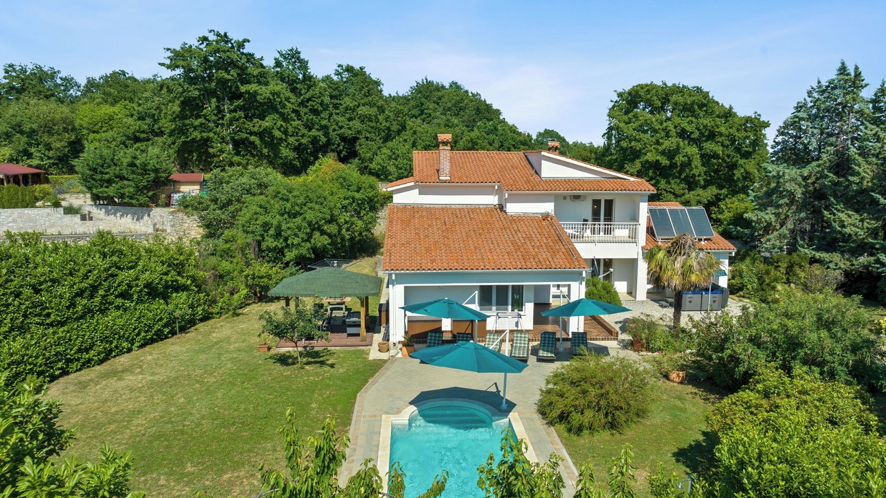 Photo of Outdoor in Rogocana