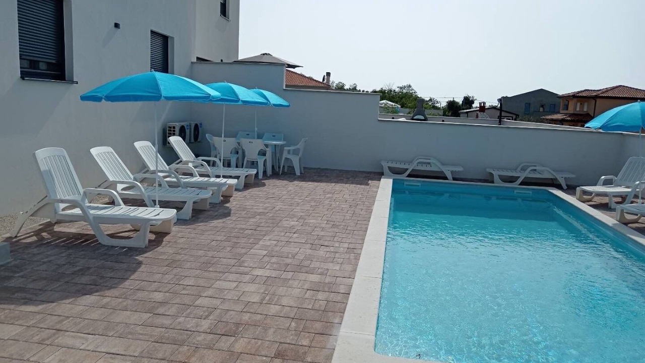 Photo of Outdoor in Murine