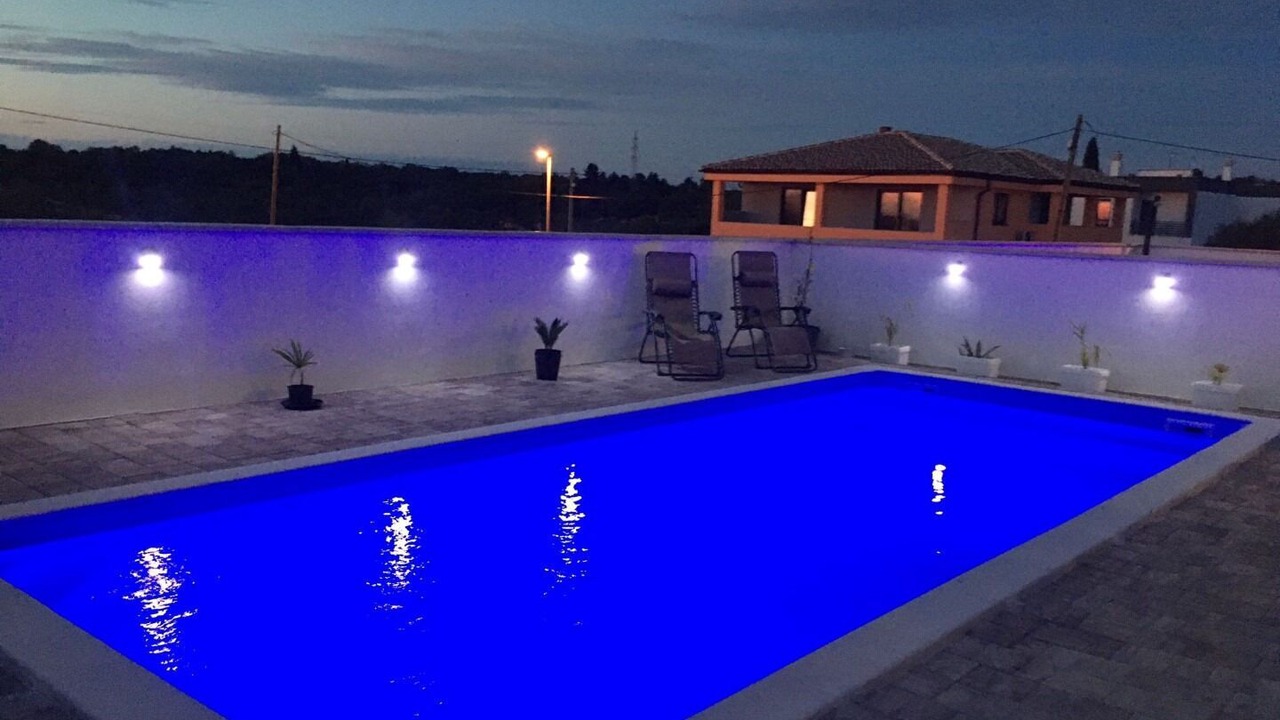 Photo of Outdoor in Murine