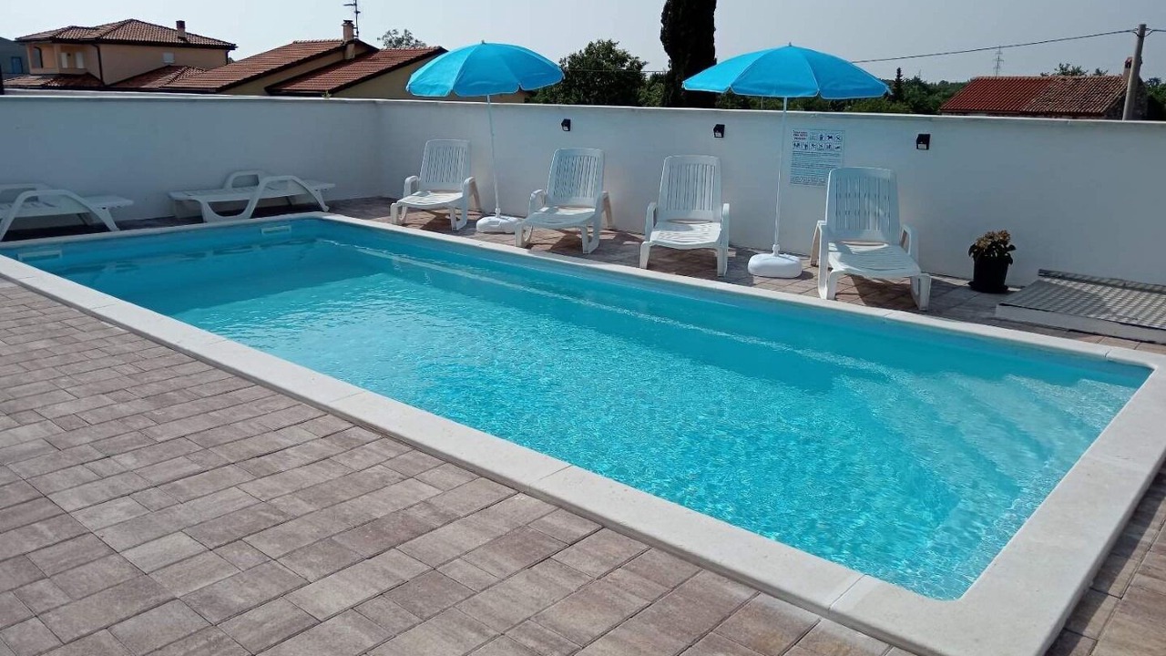 Photo of Outdoor in Murine