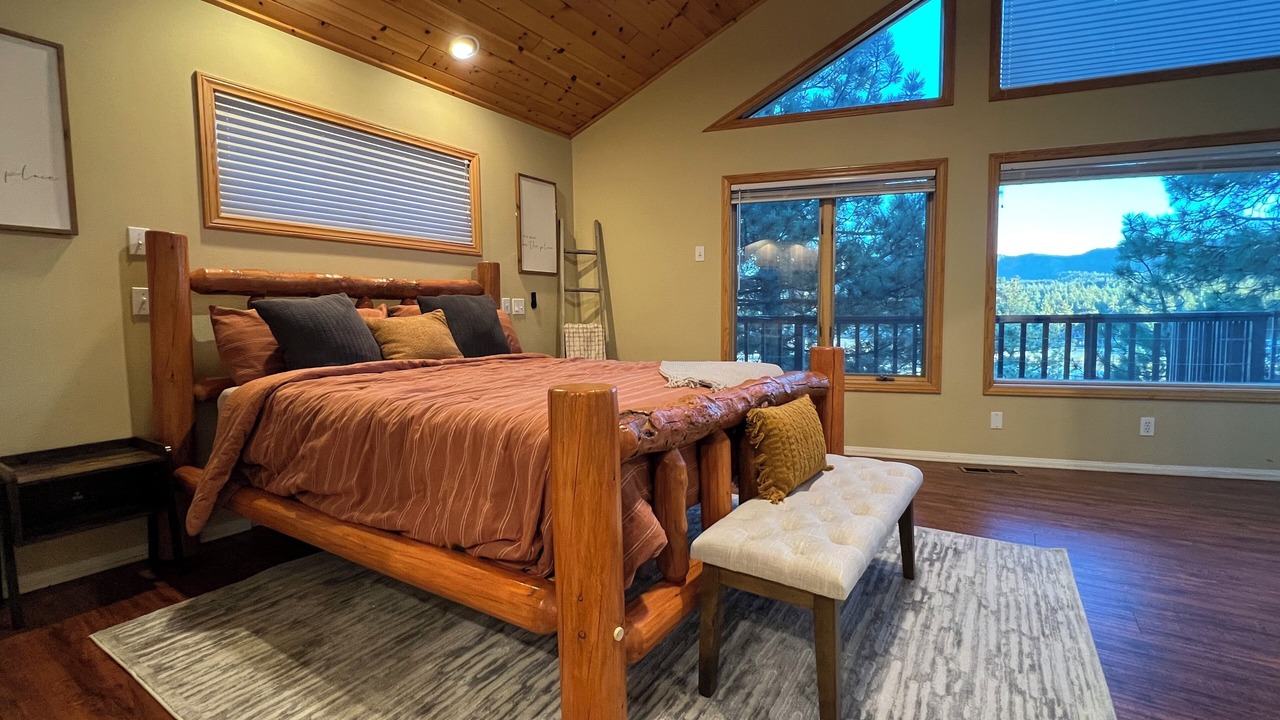 Photo of Bedroom in Big Bear City