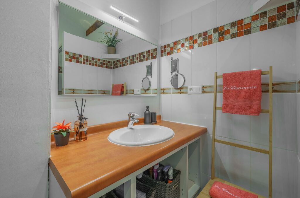 Photo of Bathroom in Les Grands Carmes