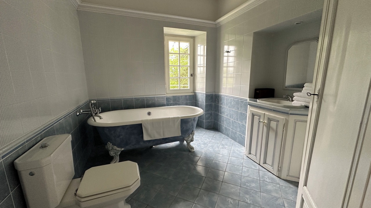 Photo of Bathroom in Espiens