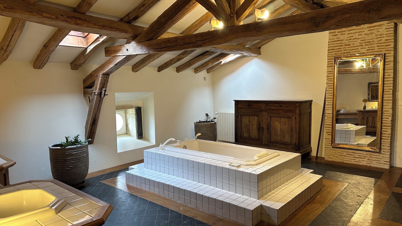 Photo of Bathroom in Espiens