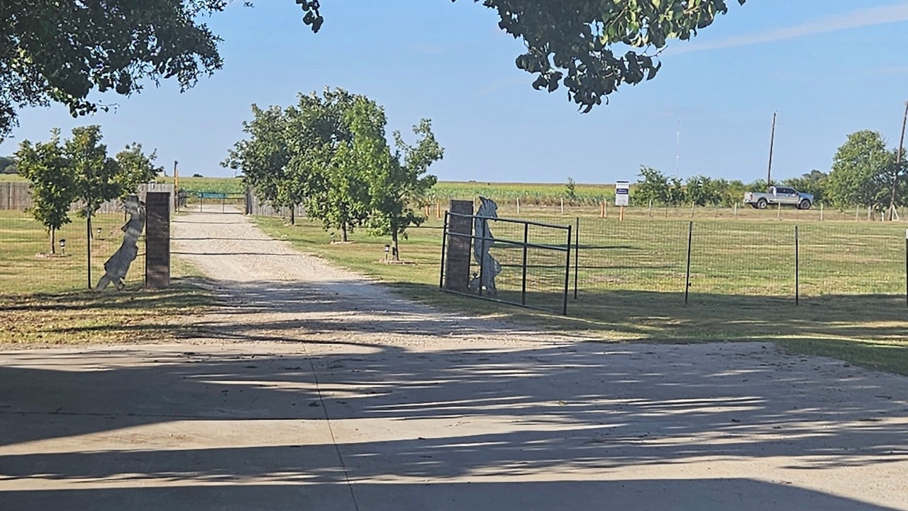 Photo of Others in Waxahachie