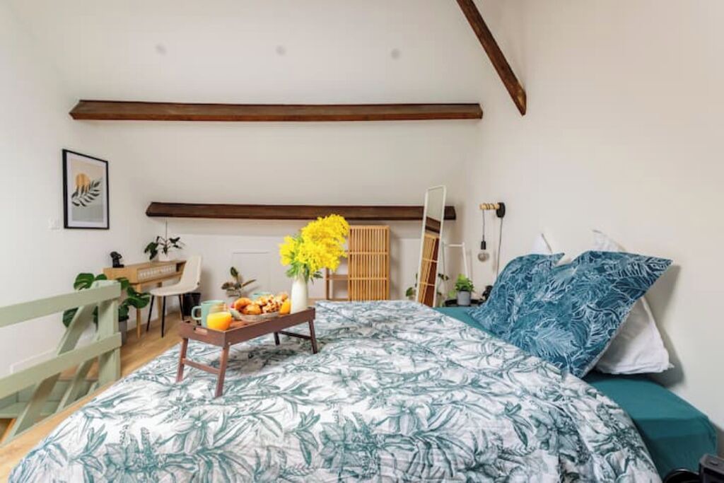 Photo of Bedroom in Nemours