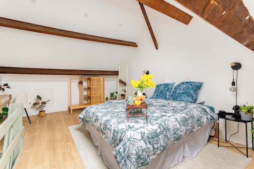 Photo of Bedroom in Nemours