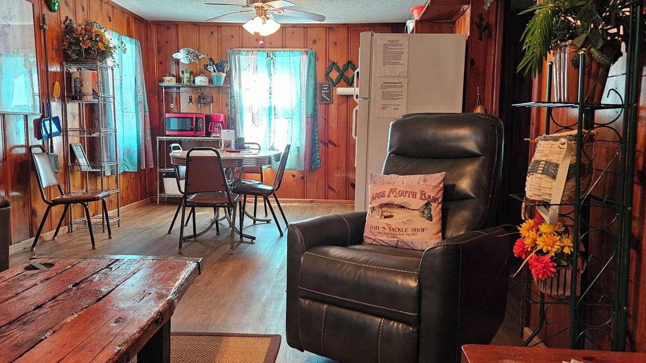 Photo of Livingroom in Elizabeth