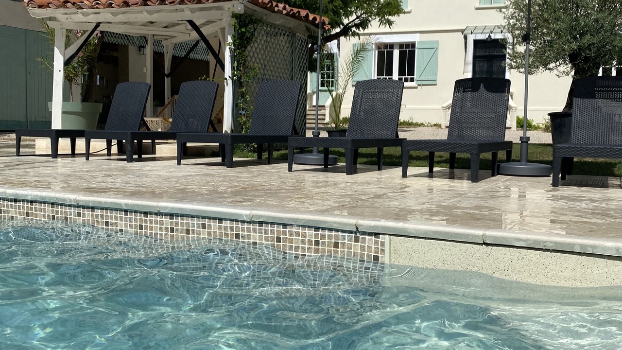 Photo of Outdoor in Barry-d'Islemade