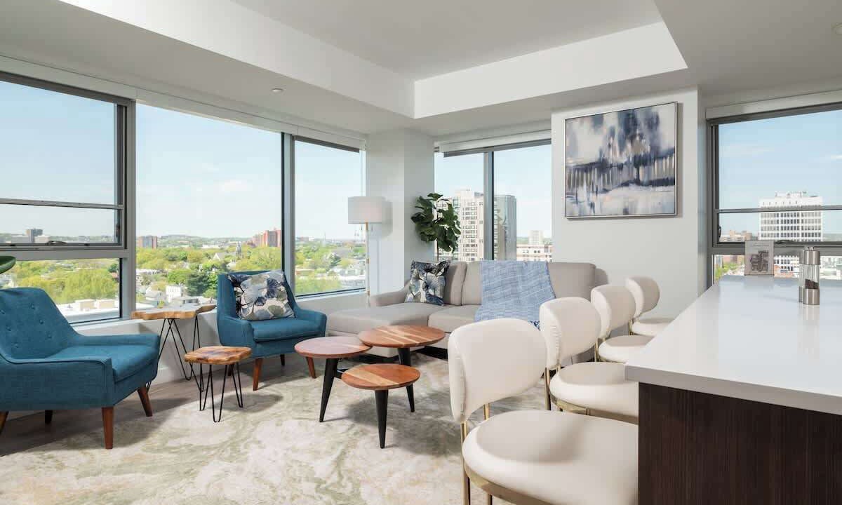 Photo of Livingroom in Central Square